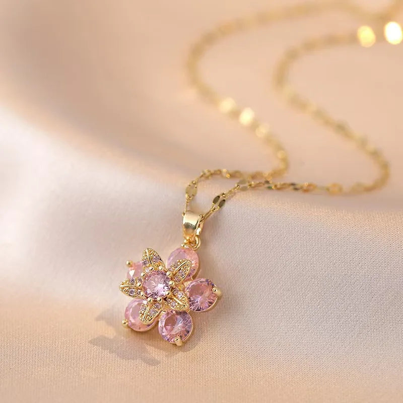 Luxury Spin Zircon Flower Pendant Necklace For Women